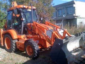 Inchiriem buldoexcavator,miniexcavator,macara turn mobila