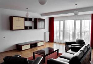 De inchiriat apartament 3 camere in Cluj, centru