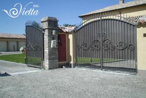 Poarta auto fier forjat Cod P0033
