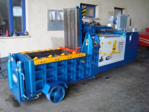 VINDEM PRESE BALOTOARE PENTRU DESEURI FEROASE