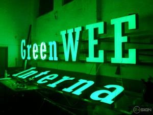 Litere volumetrice luminoase