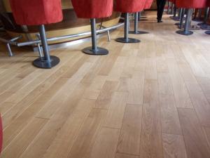 Deck,parchet masiv,romanesc,triplustratificat,laminat,adeziv,lac,rasina