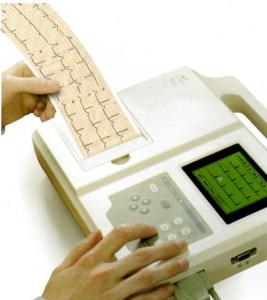 Electrocardiograf cu 3 canale CM300