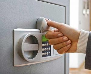 TRANSPORT SI MUTARI DE SEIFURI SI ALTE OBIECTE GRELE